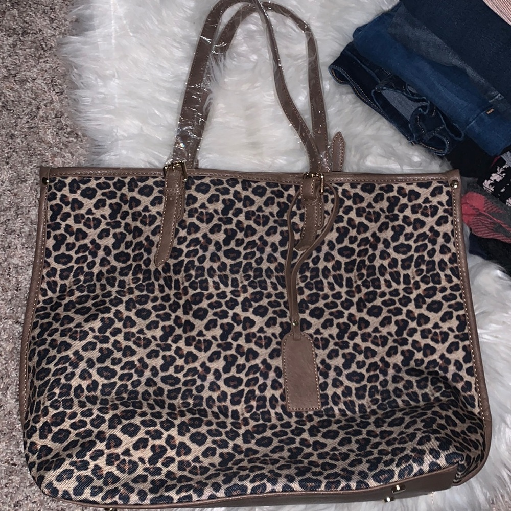NEW! Pink Lily Leopard Tote